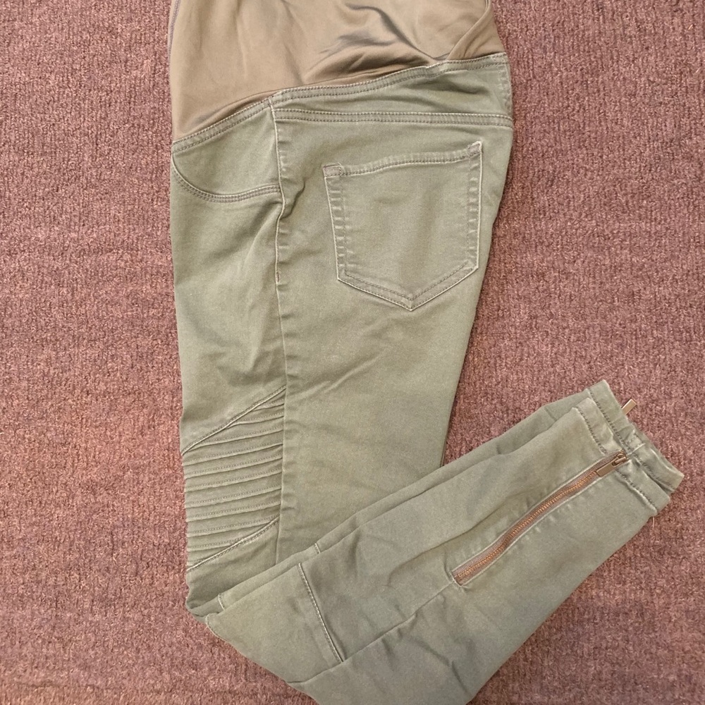 MATERNITY Moto Pants